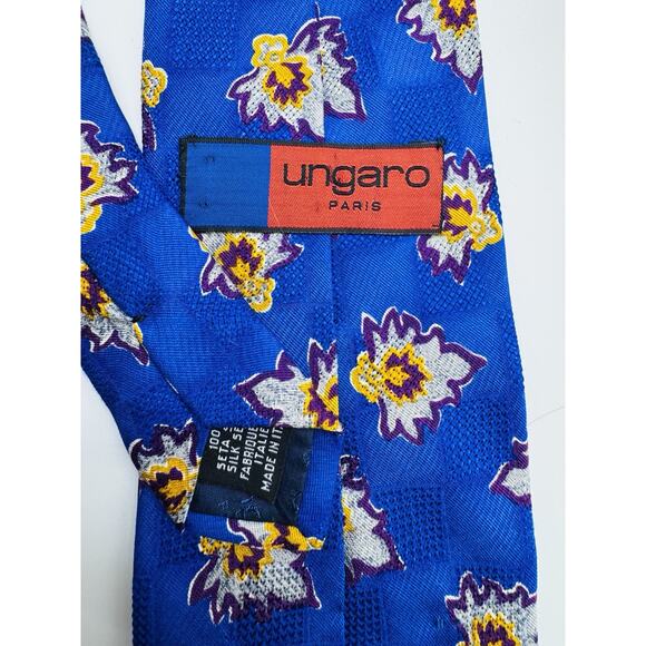 UNGARO PARIS BLUE FLORAL 100% SILK MENS TIE 3.75 x 58 in. - Picture 3 of 4